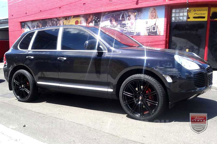 22x10 Cayenne11 Black on PORSCHE CAYENNE