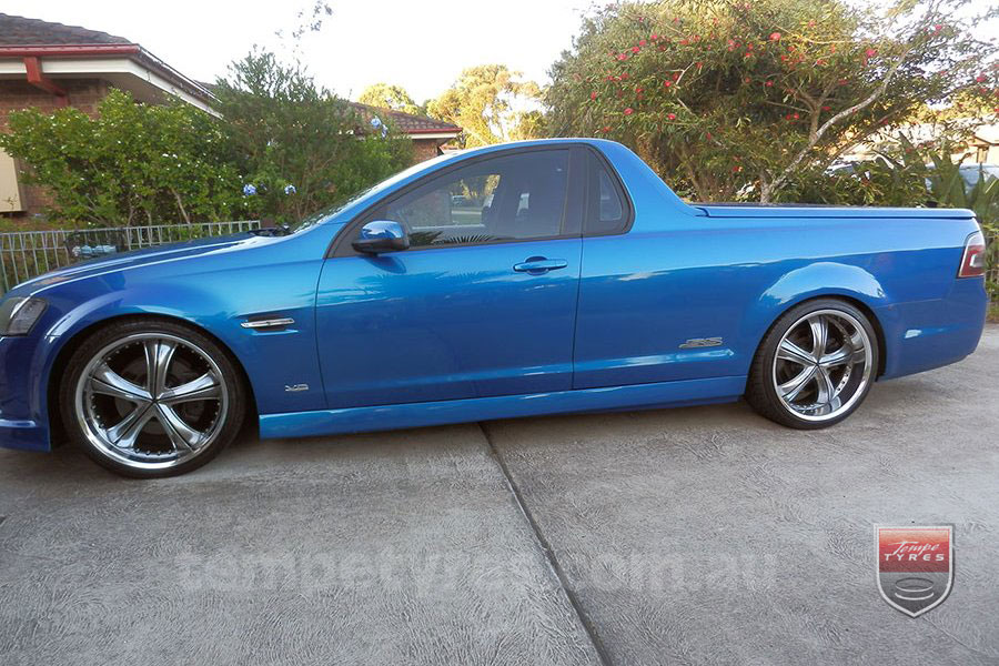 10x7.0 Starcorp E Series on HOLDEN COMMODORE VE