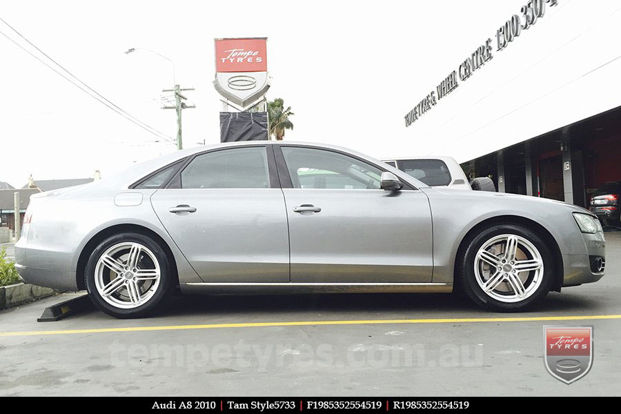 19x8.5 Style5733 on AUDI A8