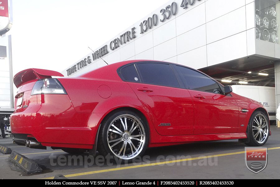 20x8.5 Lenso Grande4 on HOLDEN COMMODORE VE