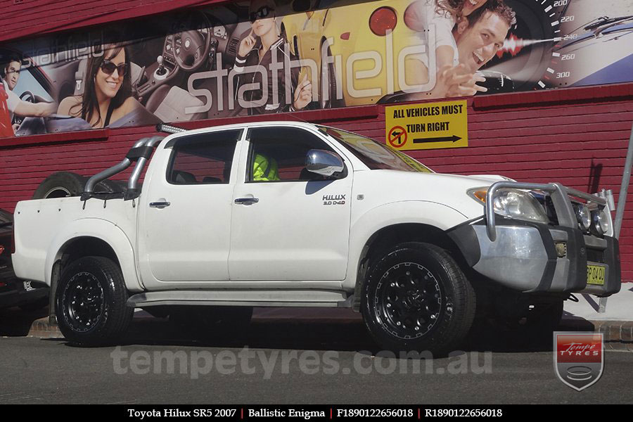 18x9.0 Ballistic Enigma on TOYOTA HILUX SR5