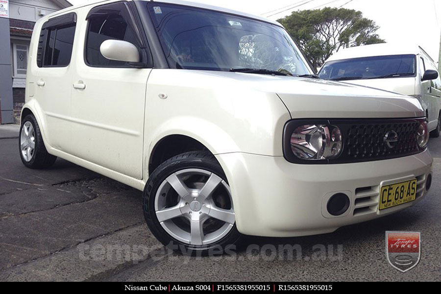 15x6.5 Akuza S004 on NISSAN CUBE