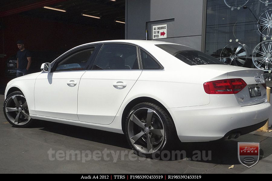 19x8.5 TTRS on AUDI A4