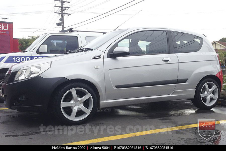 16x7.0 Akuza S004 on HOLDEN BARINA