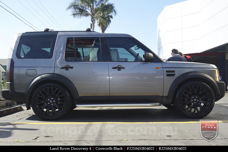 22x10 Cosworth Black on LAND ROVER DISCOVERY