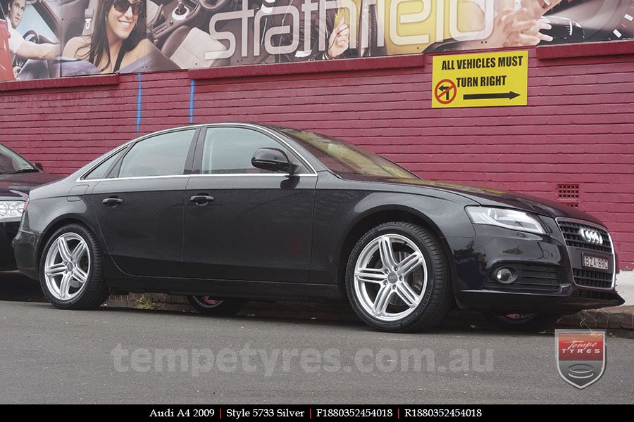 18x8.0 Style5733 on AUDI A4