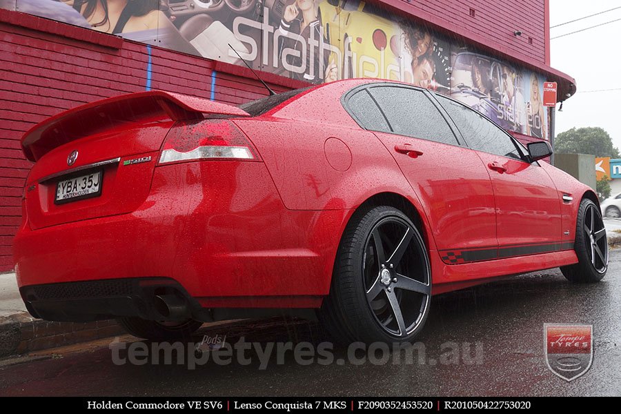 20x8.5 Akuza 847 Shadow on HOLDEN COMMODORE VE