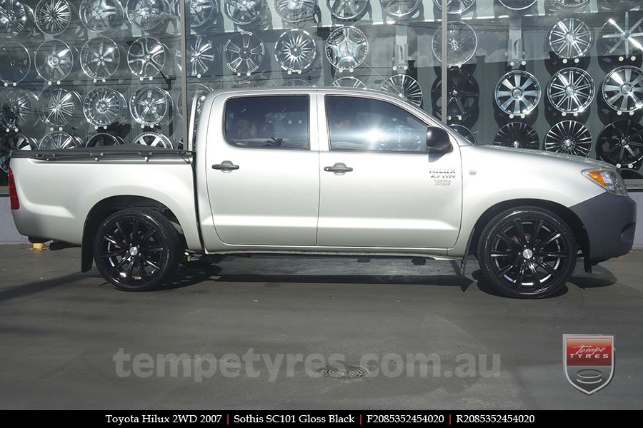 20x8.5 20x10 Sothis SC101 GB on TOYOTA HILUX