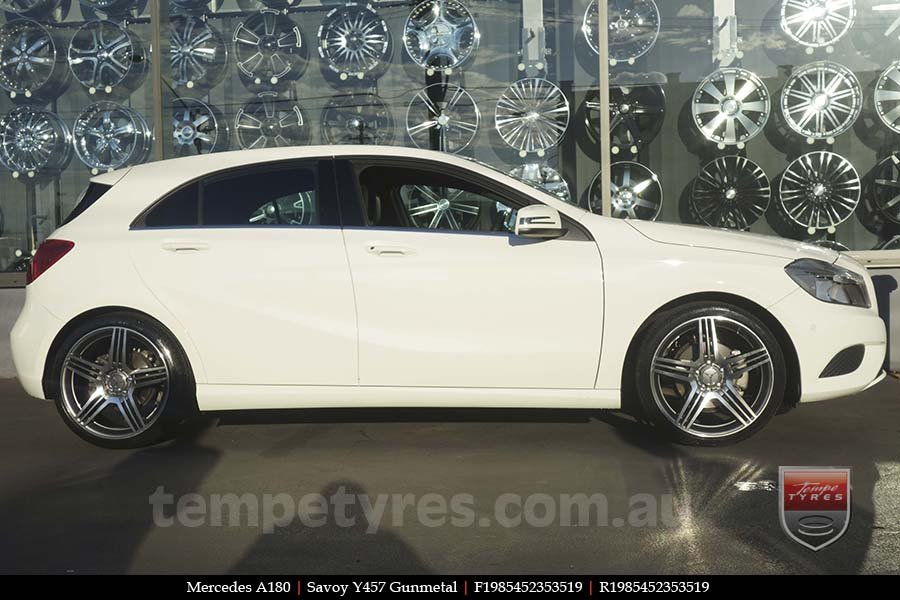 19x8.5 19x9.5 Savoy Y457 Gunmetal on MERCEDES A-Class