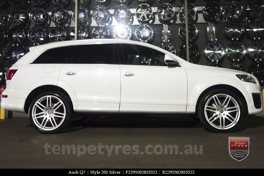 22x9.5 Style201 Silver on AUDI Q7