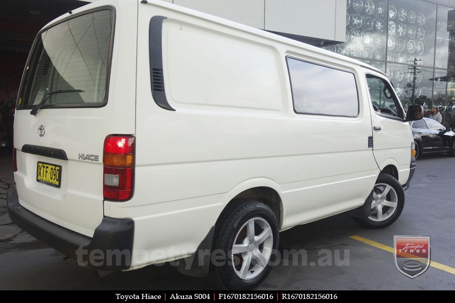 16x7.0 Akuza S004 on TOYOTA HIACE 