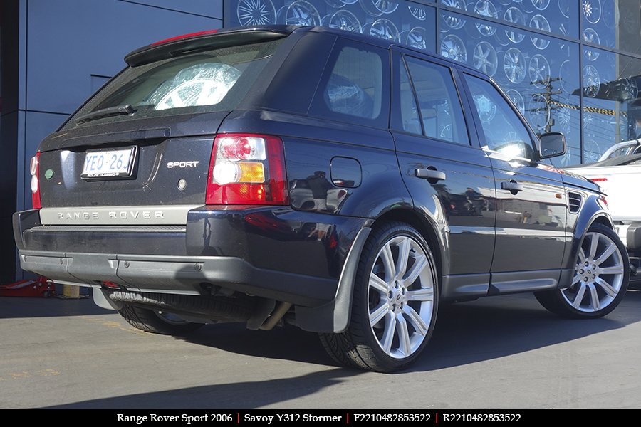 22x10 Stormer Silver on RANGE ROVER SPORT