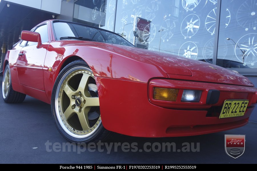 19x7.0 19x8.5 Simmons FR-1 Gold on PORSCHE 944