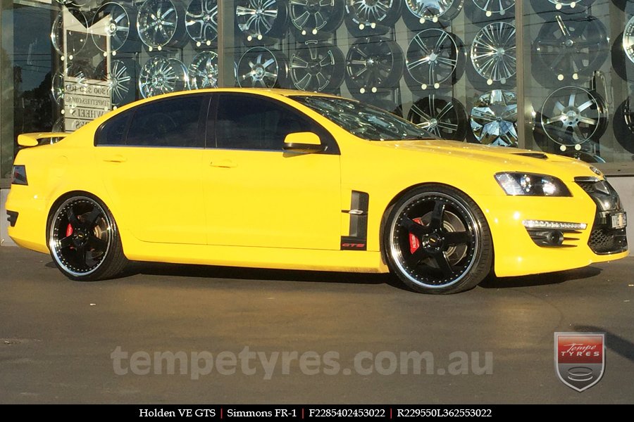 22x8.5 22x9.5 Simmons FR-1 Gloss Black Mirror Lip on HOLDEN COMMODORE VE