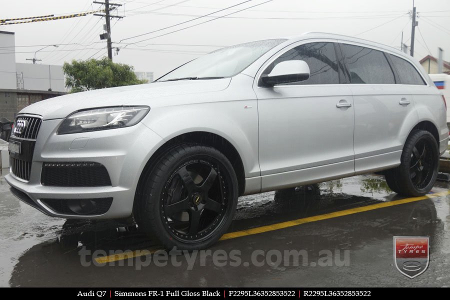 22x8.5 22x9.5 Simmons FR-1 Full Gloss Black on AUDI Q7