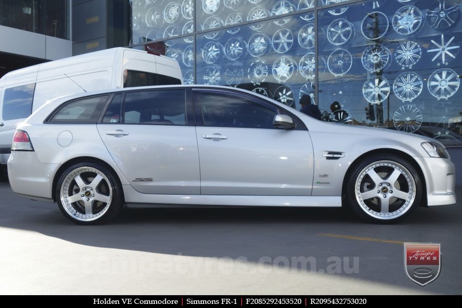 20x8.5 20x9.5 Simmons FR-1 Silver on HOLDEN COMMODORE VE