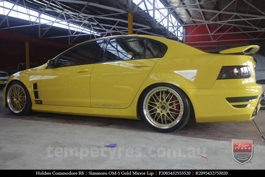 20x8.5 20x9.5 Simmons OM-1 Gold on HOLDEN COMMODORE 