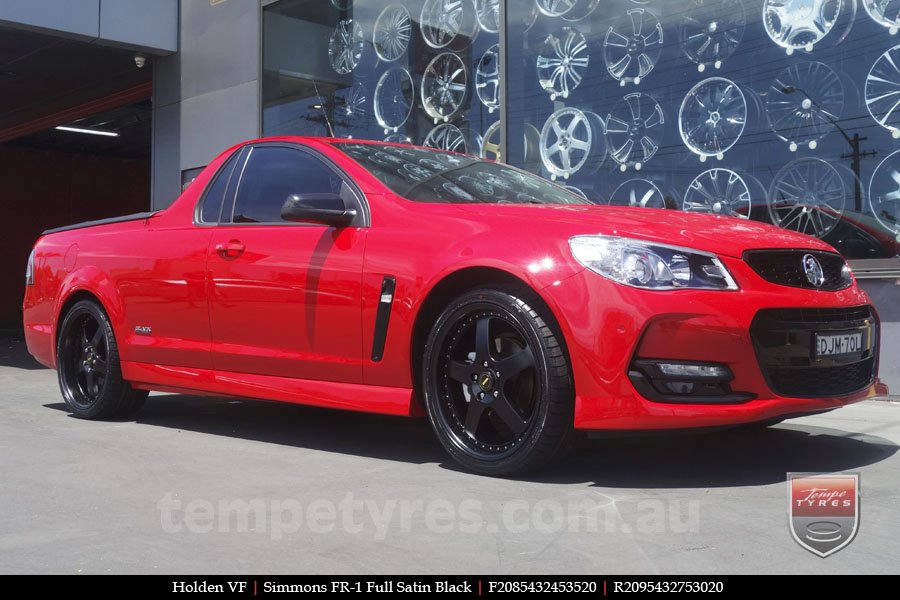 20x8.5 20x9.5 Simmons FR-1 Satin Black on HOLDEN COMMODORE VF