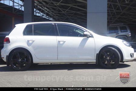 18x8.0 R Spec Black on VW GOLF 