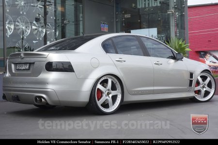 22x8.5 22x9.5 Simmons FR-1 Silver on HOLDEN COMMODORE VE