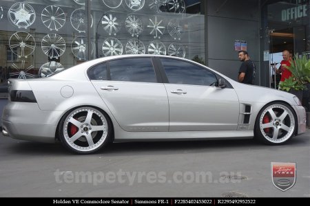 22x8.5 22x9.5 Simmons FR-1 Silver on HOLDEN COMMODORE VE