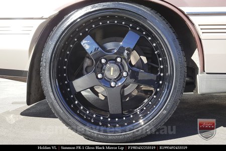 19x8.5 19x9.5 Simmons FR-1 Gloss Black on HOLDEN COMMODORE VL