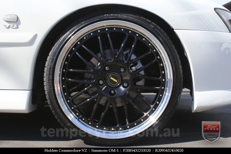 20x8.5 20x9.5 Simmons OM-1 Gloss Black on HOLDEN COMMODORE