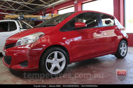 16x7.0 Akuza S004 on TOYOTA YARIS