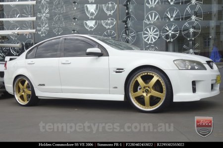 22x8.5 22x9.5 Simmons FR-1 Gold on HOLDEN COMMODORE VE