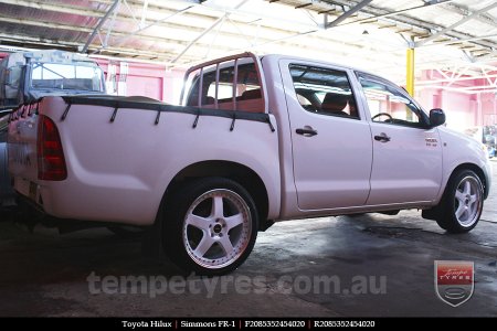 20x8.5 20x9.5 Simmons FR-1 White on TOYOTA HILUX
