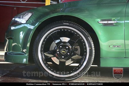 20x8.5 20x9.5 Simmons FR-1 Gloss Black on HOLDEN COMMODORE VE