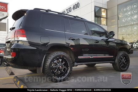 20x9.0 Ballistic Dagger BFM on TOYOTA LANDCRUISER