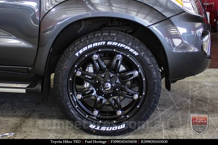 20x9.0 Fuel Hostage on TOYOTA HILUX