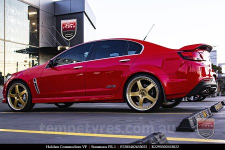 22x8.5 22x9.5 Simmons FR-1 Gold on HOLDEN COMMODORE VF