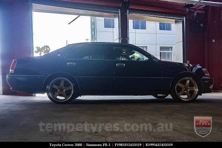 19x8.5 19x9.5 Simmons FR-1 Gold on TOYOTA CROWN