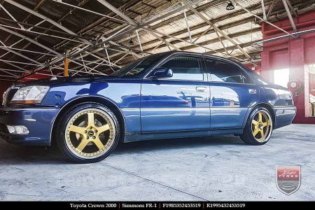 19x8.5 19x9.5 Simmons FR-1 Gold on TOYOTA CROWN