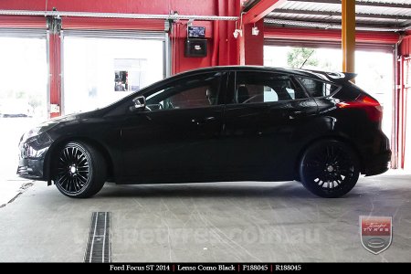 18x8.0 Lenso Como Black on FORD FOCUS