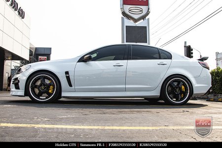 20x8.5 20x9.5 Simmons FR-1 Gloss Black on HOLDEN HSV