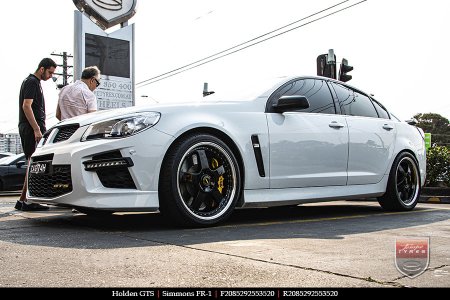 20x8.5 20x9.5 Simmons FR-1 Gloss Black on HOLDEN HSV