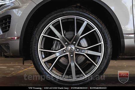 22x9.5 1332 AU1332 Dark Grey on VW TOUAREG