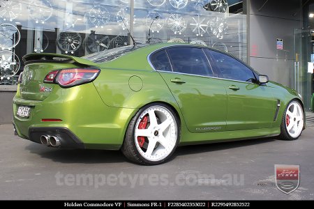 22x8.5 22x9.5 Simmons FR-1 White on HOLDEN COMMODORE VF