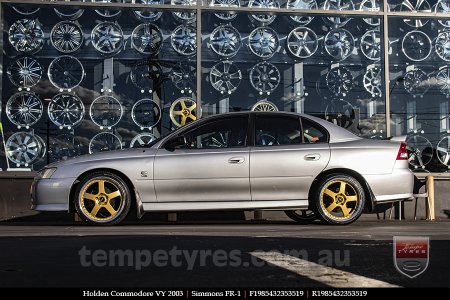 19x8.5 19x9.5 Simmons FR-1 Gold on HOLDEN COMMODORE VY