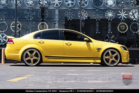 22x8.5 22x9.5 Simmons FR-1 Gold on HOLDEN COMMODORE VE