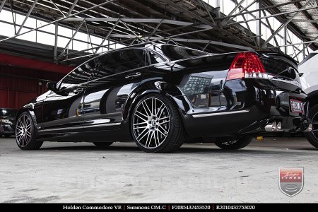 20x8.5 20x10 Simmons OM-C BM on HOLDEN COMMODORE VE