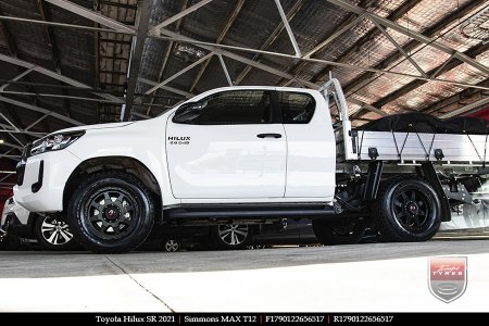 17x9.0 Simmons MAX T12 MK on TOYOTA HILUX