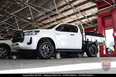 17x9.0 Simmons MAX T12 MK on TOYOTA HILUX