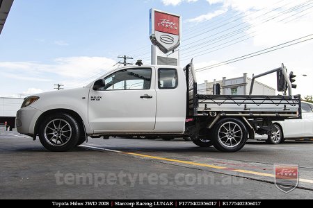 17x7.5 Starcorp Racing LUNAR on TOYOTA HILUX 2WD