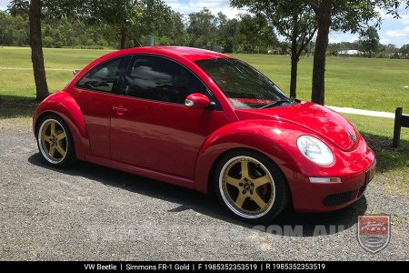 19x8.5 19x9.5 Simmons FR-1 Gold on VW Beetle