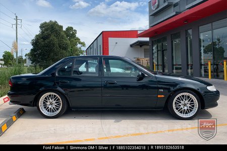 18x8.5 18x9.5 Simmons OM-1 Silver on Ford Falcon