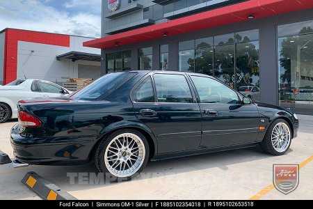 18x8.5 18x9.5 Simmons OM-1 Silver on Ford Falcon